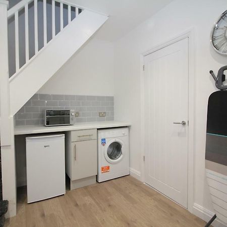 בלקפול Welcome Home - Close To Town Centre - Full Holiday Home מראה חיצוני תמונה